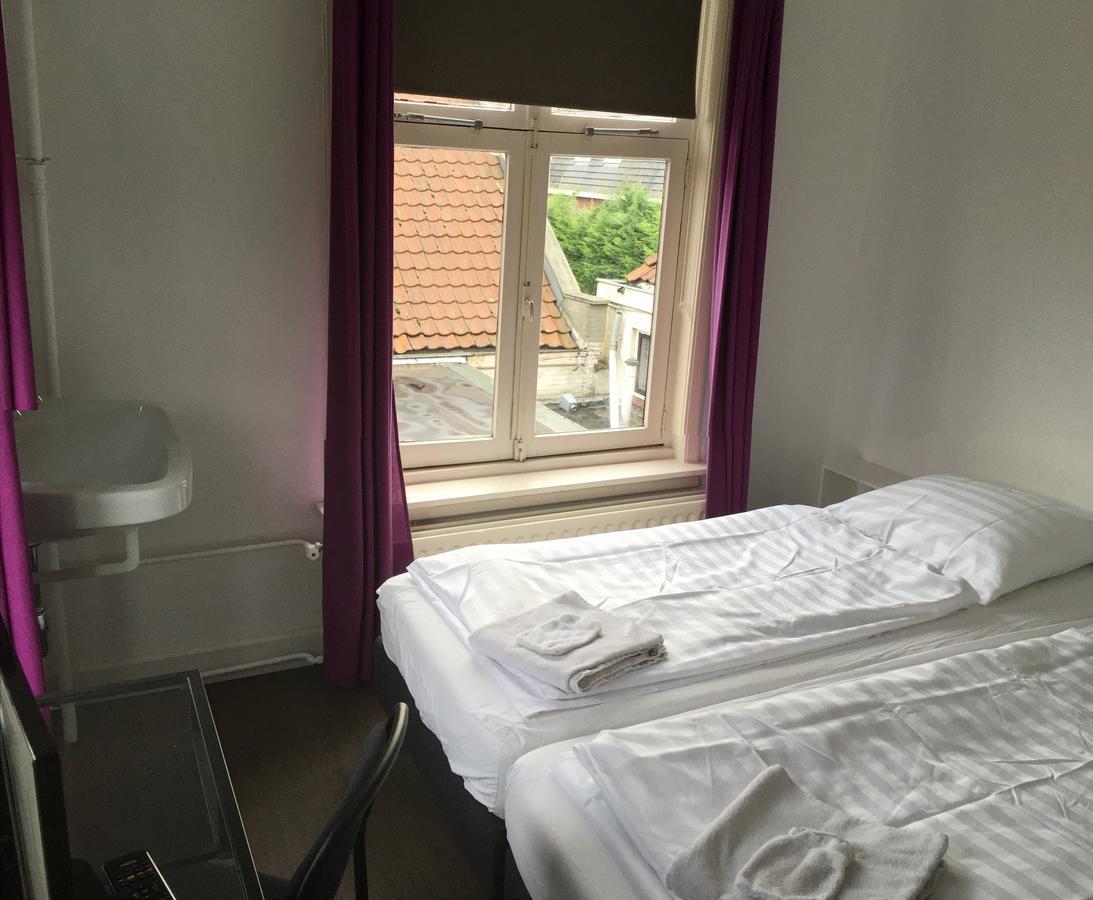 Hotel Bij Verhoeven Zevenbergen Eksteriør billede